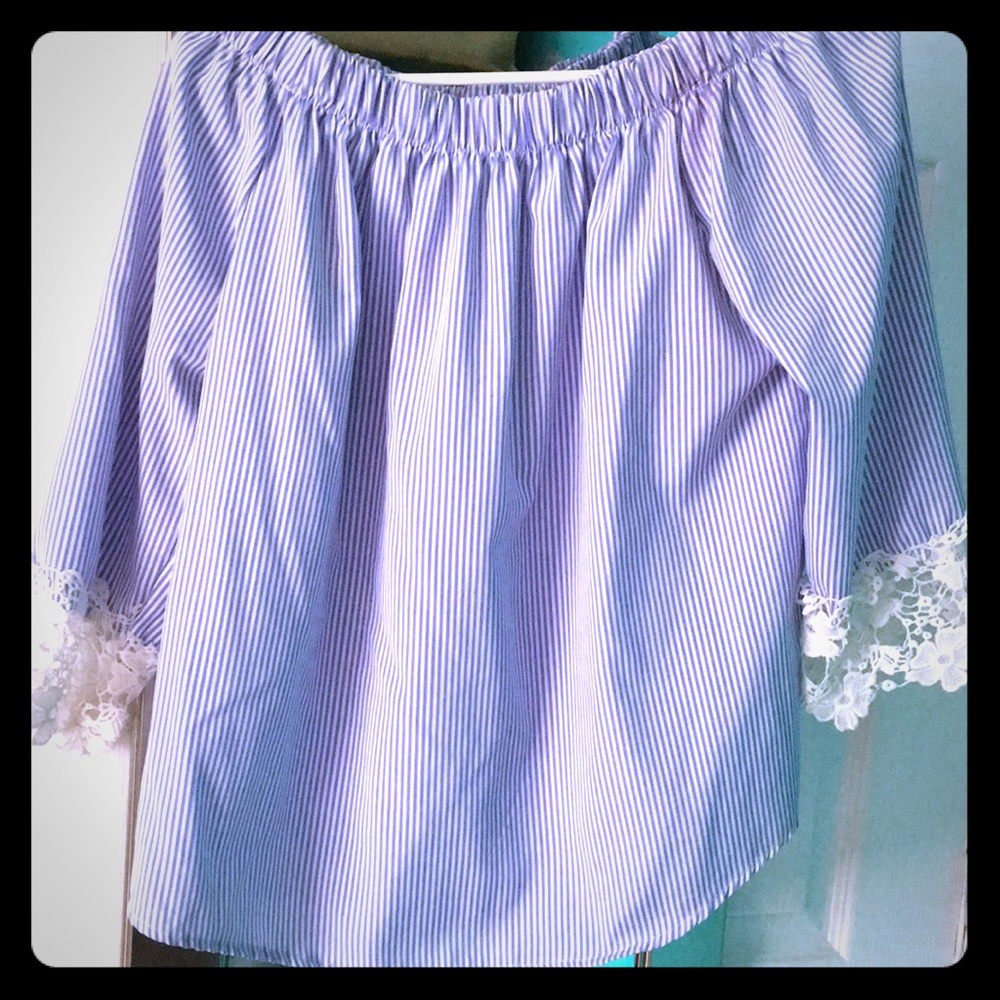 KONTROL off shoulders top